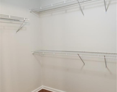 456 Canterbury Place Drive - Photo Thumbnail 21