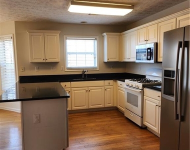 456 Canterbury Place Drive - Photo Thumbnail 11