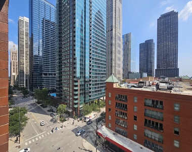 480 N Mcclurg Court - Photo Thumbnail 6