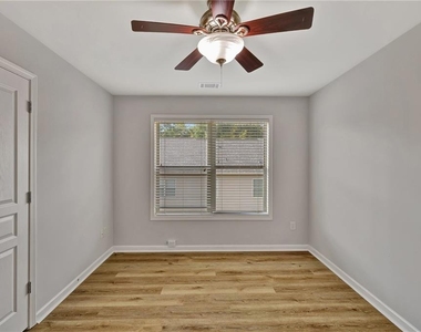2187 Oakland Grove Place - Photo Thumbnail 22