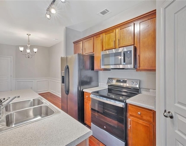 2187 Oakland Grove Place - Photo Thumbnail 7