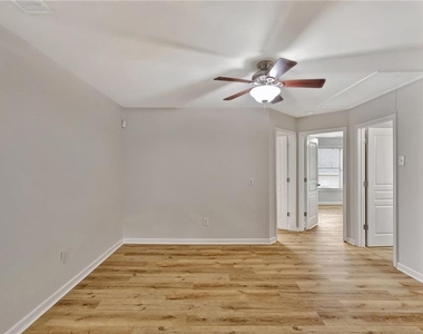 2187 Oakland Grove Place - Photo Thumbnail 13