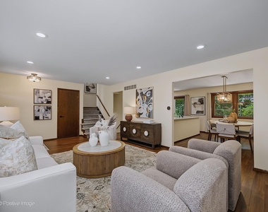 800 Marston Avenue Ne - Photo Thumbnail 5