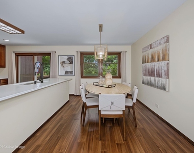 800 Marston Avenue Ne - Photo Thumbnail 6
