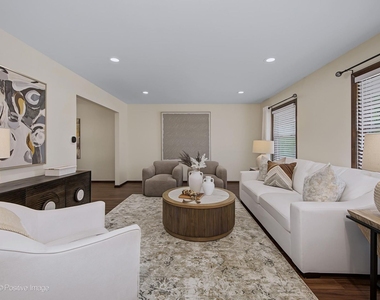 800 Marston Avenue Ne - Photo Thumbnail 3