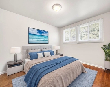 14433 Springfield Avenue - Photo Thumbnail 5