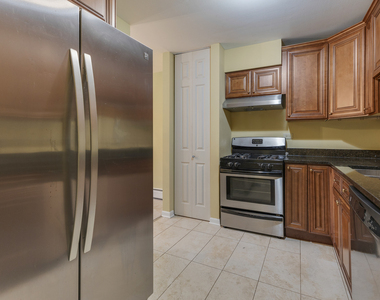3100 Bayside Drive - Photo Thumbnail 11
