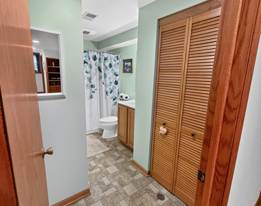 714 Walnut Lane - Photo Thumbnail 16