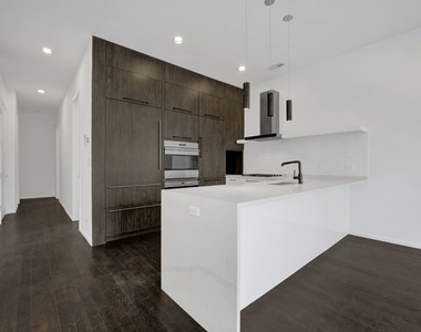 1617 N Ashland Avenue - Photo Thumbnail 3