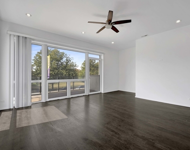 1617 N Ashland Avenue - Photo Thumbnail 7