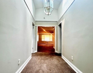 1315 Snapfinger Road - Photo Thumbnail 12