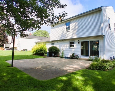 920 Chaucer Way - Photo Thumbnail 1