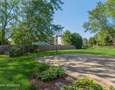 920 Chaucer Way - Photo Thumbnail 16