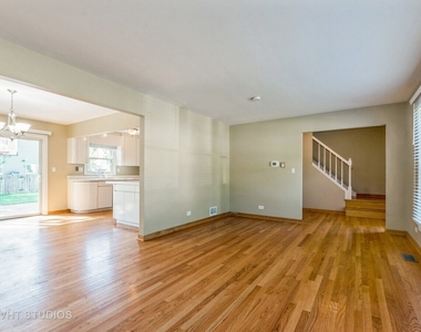 920 Chaucer Way - Photo Thumbnail 6