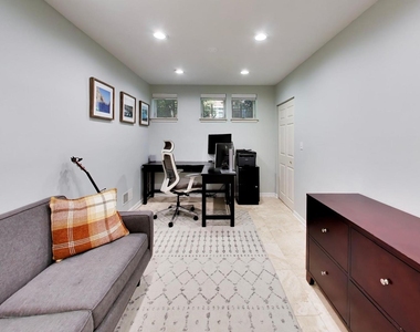 329 W Goethe Street - Photo Thumbnail 38