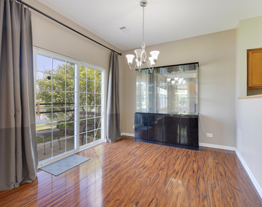 1829 Golden Gate Lane - Photo Thumbnail 5