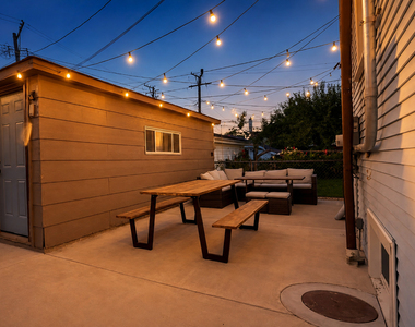 5536 N Spaulding Avenue - Photo Thumbnail 3