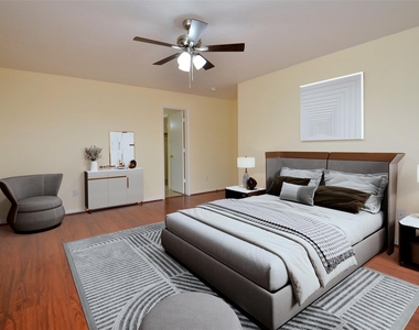 3907 Pebble Garden Lane - Photo Thumbnail 8