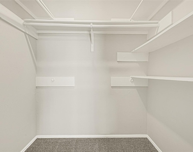 8111 Furlong Lane - Photo Thumbnail 18