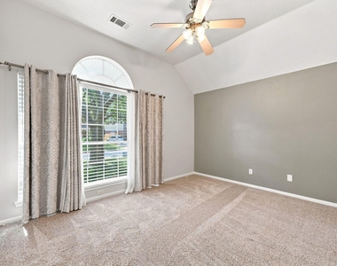 22918 Red River Drive - Photo Thumbnail 24