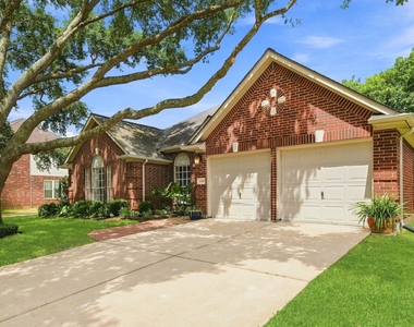 22918 Red River Drive - Photo Thumbnail 1