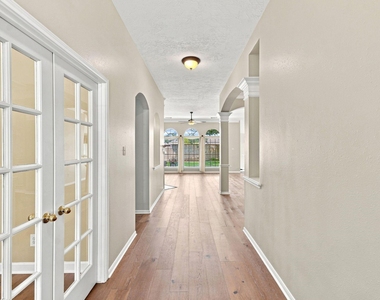 22918 Red River Drive - Photo Thumbnail 2