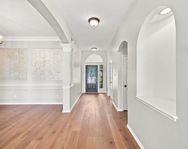 22918 Red River Drive - Photo Thumbnail 3