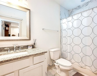 5807 Kansas Street - Photo Thumbnail 12