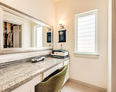 5807 Kansas Street - Photo Thumbnail 7