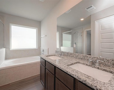 5318 Briana Dee Dr - Photo Thumbnail 28
