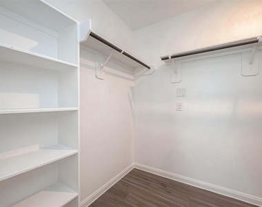 5318 Briana Dee Dr - Photo Thumbnail 29