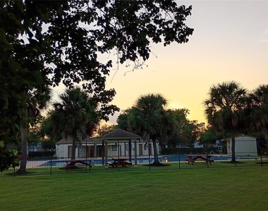 11311 Angelique Drive - Photo Thumbnail 18