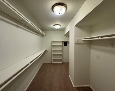 10220 Memorial Drive - Photo Thumbnail 11