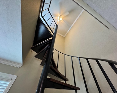 10220 Memorial Drive - Photo Thumbnail 10