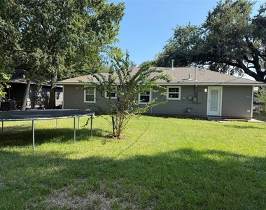 1415 Regal Street - Photo Thumbnail 14