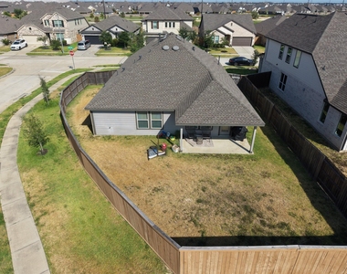 8446 Manta Ray Drive - Photo Thumbnail 25
