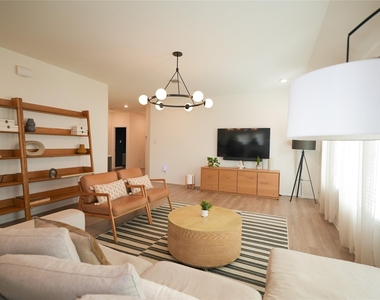 8446 Manta Ray Drive - Photo Thumbnail 9