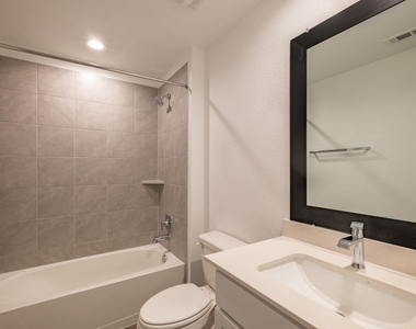 7723 Brushwood Drive - Photo Thumbnail 8