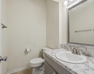 1349 Mardi Lane - Photo Thumbnail 11