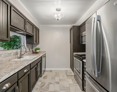 1349 Mardi Lane - Photo Thumbnail 8
