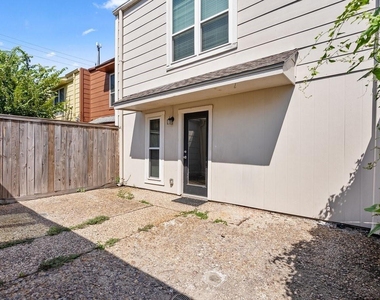 1349 Mardi Lane - Photo Thumbnail 12