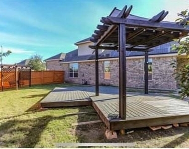 16839 Kilgarth Drive - Photo Thumbnail 21