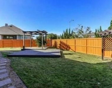 16839 Kilgarth Drive - Photo Thumbnail 22