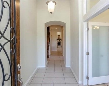 16839 Kilgarth Drive - Photo Thumbnail 6
