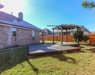 16839 Kilgarth Drive - Photo Thumbnail 23