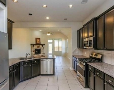 16839 Kilgarth Drive - Photo Thumbnail 13