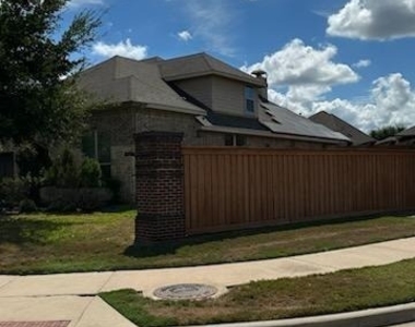 16839 Kilgarth Drive - Photo Thumbnail 4