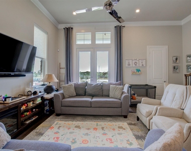 9664 Knight Road - Photo Thumbnail 9