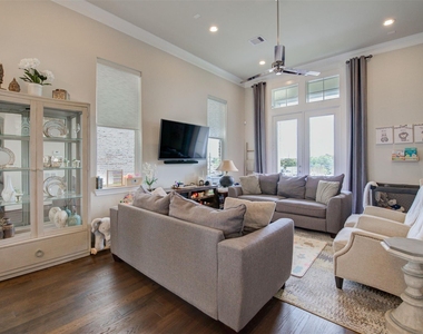 9664 Knight Road - Photo Thumbnail 11