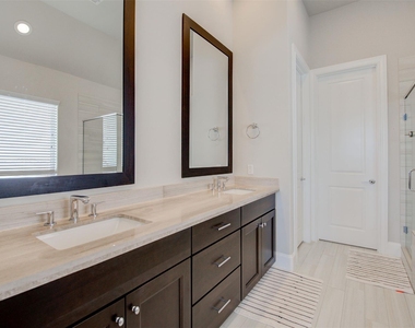 9664 Knight Road - Photo Thumbnail 15